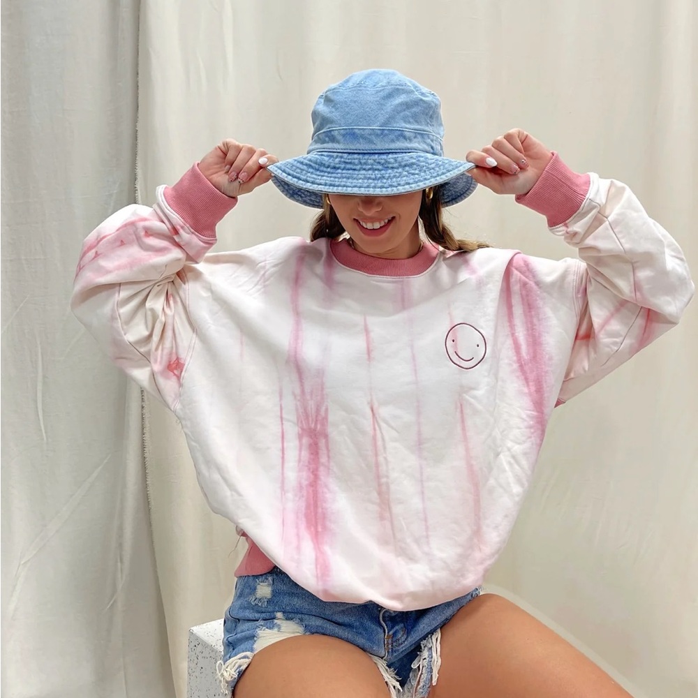 SMILE TIE DTE SWEATER